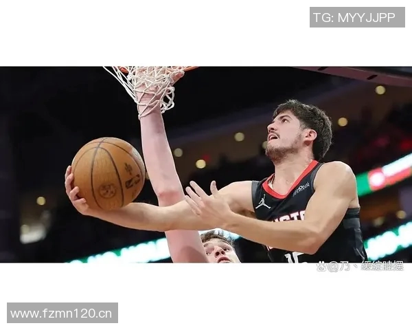 谢泼德谈球队定位与风格强调教练的指导作用与球员的自我发挥